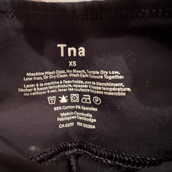 aritzia TNA leggings - Picture 2 of 2